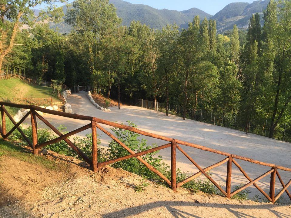B&B Lo Scoiattolo del Pollino Rotonda Esterno foto