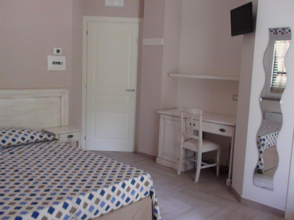 B&B Lo Scoiattolo del Pollino Rotonda Esterno foto