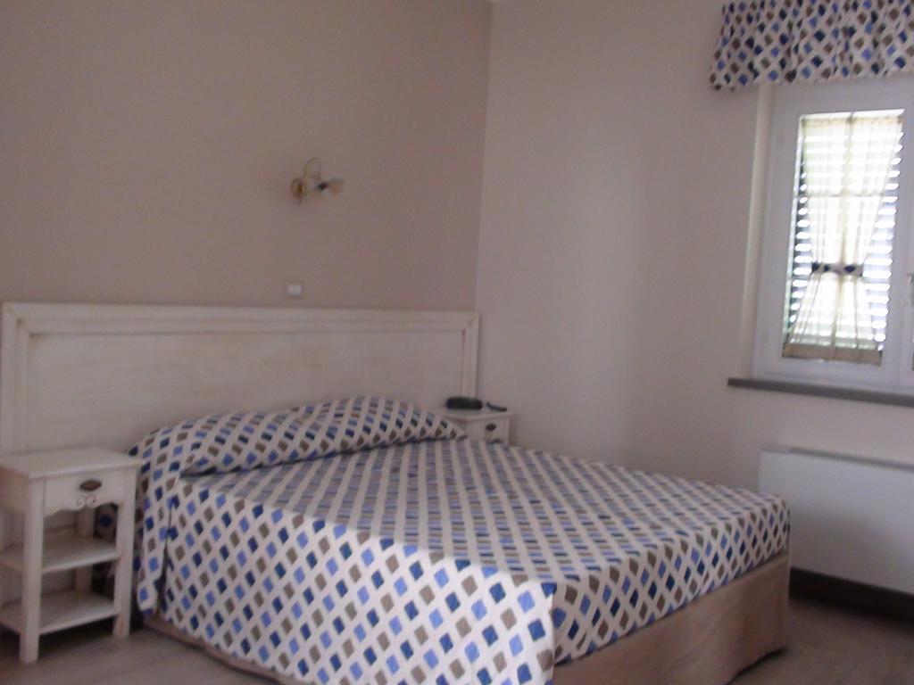 B&B Lo Scoiattolo del Pollino Rotonda Esterno foto