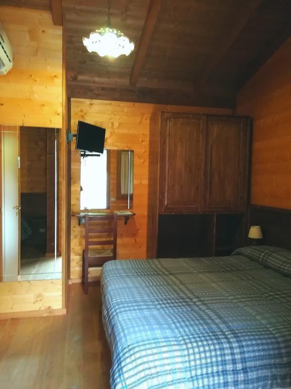 B&B Lo Scoiattolo del Pollino Rotonda Esterno foto